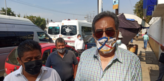 Trasportistas protestan en SCT, exigen reanudación de trámites