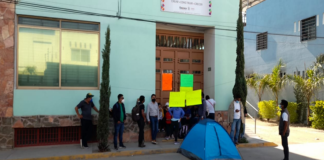 Empleados de Telebachilleratos reclaman pago de incremento salarial