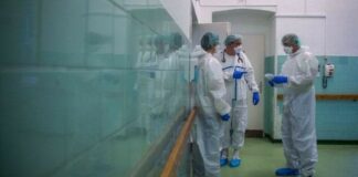 4 millones de trabajadores de la salud se han infectado de Covid-19: OMS