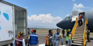 Arriba a Oaxaca cargamento de vacunas Sinovac