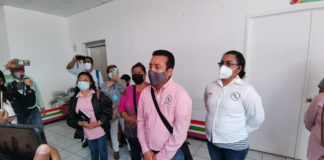 Sindicalizados protestan en oficinas del IEEA, demandan pagos
