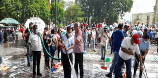 Encabeza Javier Villacaña tequio en la ciudad de Oaxaca