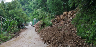 Lluvias colapsan carreteras en Oaxaca