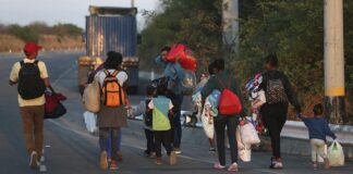 Estados Unidos pone fin a la política de “Permanecer en México”