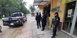 Grupo de choque irrumpe en Santiaguito Etla