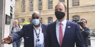 Variante de virus es más contagiosa, dice ministro británico