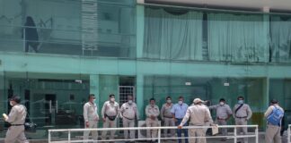 Personal de vectores exigen material para laborar