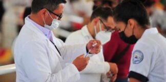 Muere hombre tras recibir vacuna en Durango