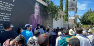 Protestan en el INPI para exigir pavimentación en Peras y Huitepec