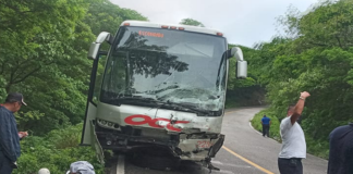 En accidente, falle hermano de edil electo y regidora de Huamelula