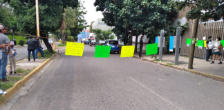 Por segundo día, trabajadores del CEA toman la Junta Local