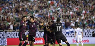 México derrota a El Salvador y avanza como líder de grupo en la Copa Oro