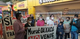 Comerciantes oaxaqueños rechazan centro gastronómico