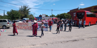 Marcha MULT en Oaxaca para exigir el retorno a sus comunidades