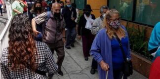Ya es oficial: Edad para recibir pensión de adultos mayores baja a 65 años