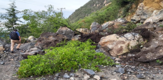 Lluvia genera derrumbes en municipios de Oaxaca