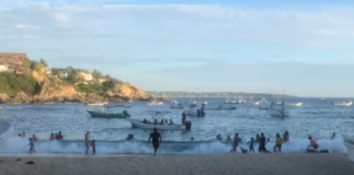 Oaxaca, con playas saturadas pese a repunte de covid-19