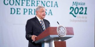 Se entera AMLO de veda electoral por consulta en plena mañanera