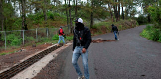 EE.UU. emite alerta de viaje a México por COVID-19 y violencia