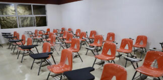 Entrega IEEPO mobiliario y equipo a 3 mil 551 escuela