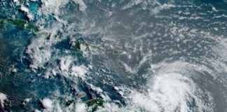 Huracán Linda se intensifica a categoría 2