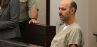 Ex beisbolista mexicano sale de prisión estadounidense y será deportado a México