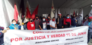Activistas instalan huelga de hambre en la Alameda de León