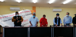 Maestros Jubilados y pensionados de Oaxaca exhiben a Villareal