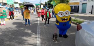 Marchan ambientalistas en Oaxaca; insisten en rechazar obra en símbolos patrios