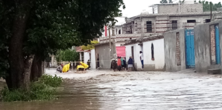 Lluvias en Tlacolula deja inundaciones