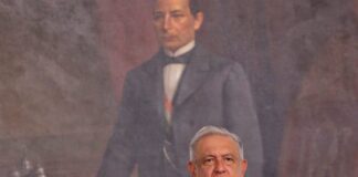 56% de mexicanos votaría para que AMLO siga en el cargo: encuesta GEA