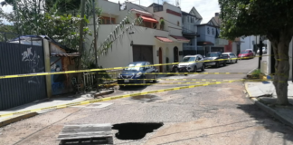 Se forma “socavón” en Barrio de Xochimilco