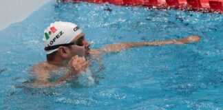 Diego López Díaz gana medalla de oro en natación en Paralímpicos