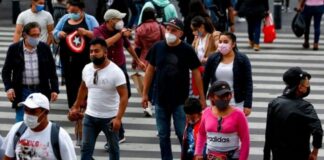 AMLO prevé que México crezca 5%, pero hasta 2024