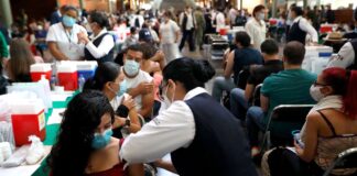 CDMX pasa a semáforo amarillo y reabre bares