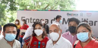 Entrega IEEPO insumos de higiene y limpieza a escuelas de educación básica