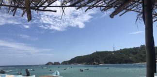 Se hunde embarcación en Puerto Escondido