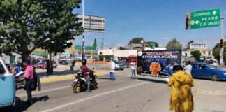 Empleados de salud protestan en cruceros de la capital