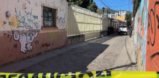 Dejan cabeza de cerdo y narco mensaje en oficinas de la CTM