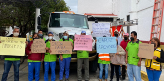 Trabajadores de limpieza toman caseta de Huitzo para pedir salarios