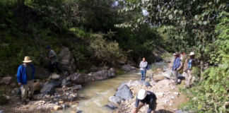 Localiza CEPCO cuerpos desaparecidos por arrastre de río en la Mixteca