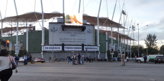 Por segundo día, bloqueos paralizan la ciudad de Oaxaca