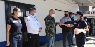 Reconocen a Policías Auxiliares por participar en programa de nutrición