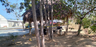 Ejecutan a dos personas en Pochutla, esperaban audiencia