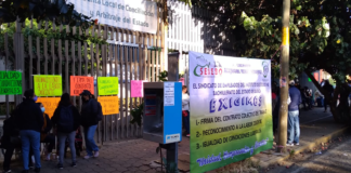 Protesta SEIEBO para exigir firma de contrato laboral