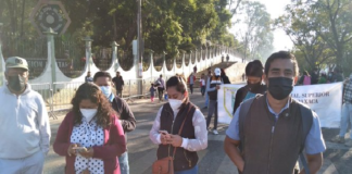 Pobladores de Coyul protestan en mañanera de AMLO, piden recursos