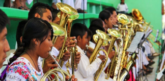 Músicos oaxaqueños festejan su día
