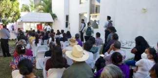 Titular de la Sebien entrega Créditos a la Palabra de la Mujer en Huajuapan