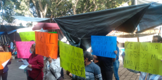 Protestan colonos para exigir a audiencia con CEVI