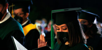 Celebra Anáhuac Oaxaca ceremonia de graduación 2021